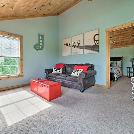 Sevierville Lake House With Deck And Foosball Table! Bagian luar foto