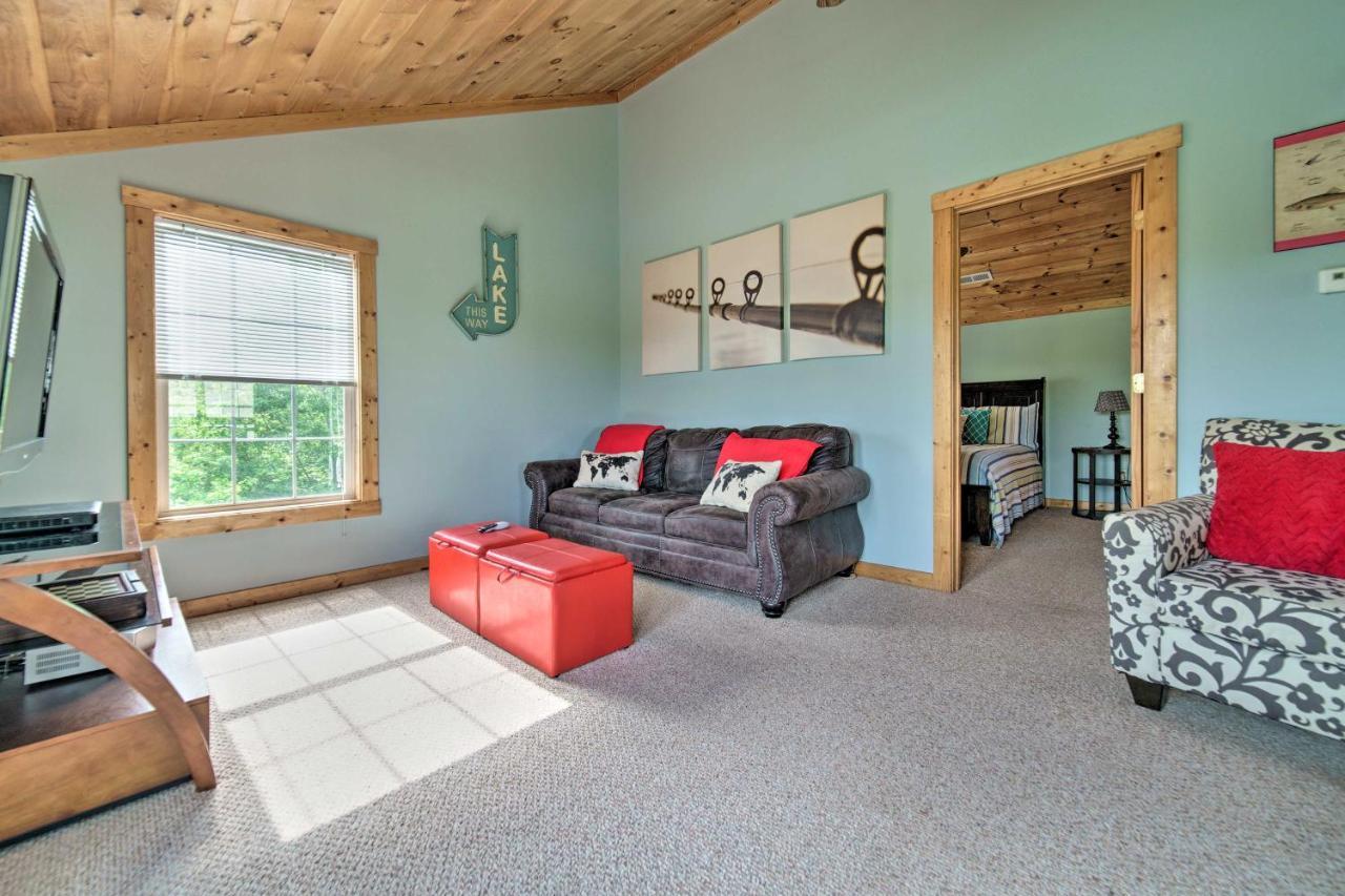 Sevierville Lake House With Deck And Foosball Table! Bagian luar foto